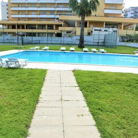 Apartamento Sitio Dos Castelos Da Rocha Apartment