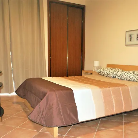 Apartamento Sitio Dos Castelos Da Rocha *